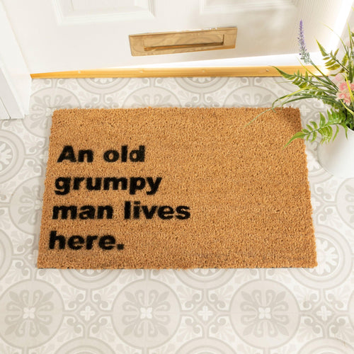 A grumpy old man lives here - Funny quote Coir doormat - Chic Prints
