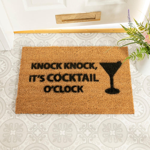 Knock knock it's cocktail o'clock - Indoor/Outdoor mat - Chic Prints