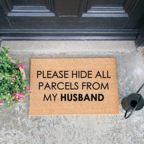 Please hide all parcels from my husband - Indoor/Outdoor mat - Chic Prints